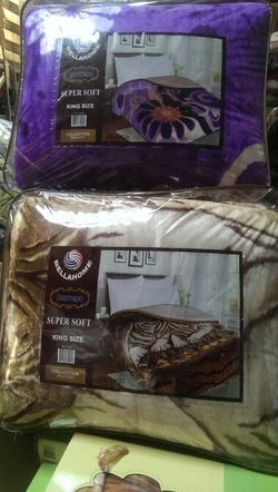King size Super Soft Borrego Blankets