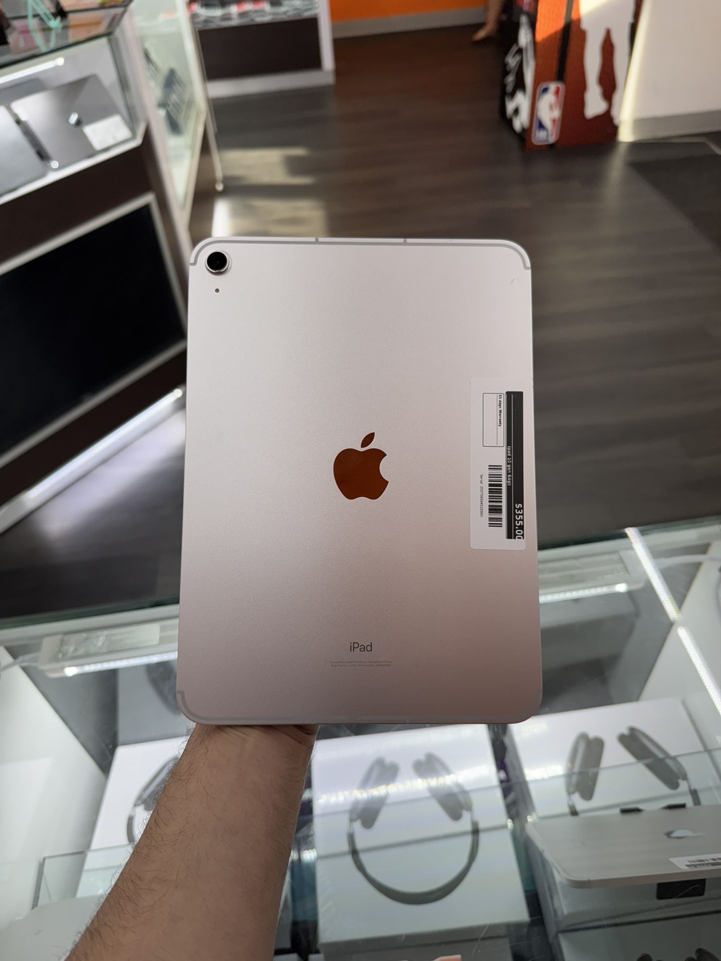 iPad 10th Gen 64GB WIFI+Cellular (Unlocked)