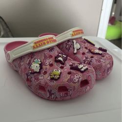 Hello Kitty Crocs 