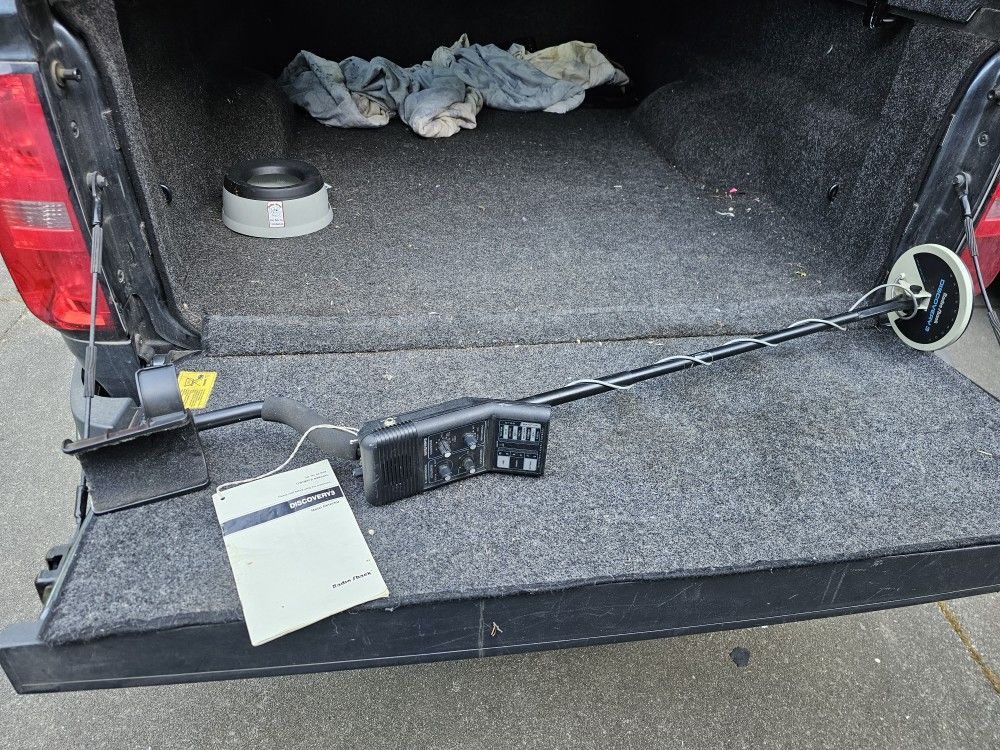 Radio Shack Discovery 3 metal detector 63-3008