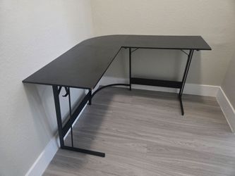 L Shaped Desk