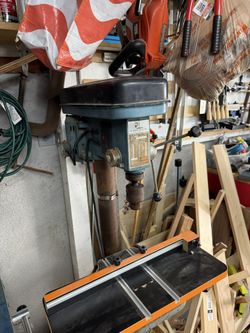 Standing 14 inch Drill Press w/ Table/fence