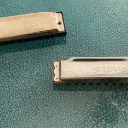 2 Harmonicas 