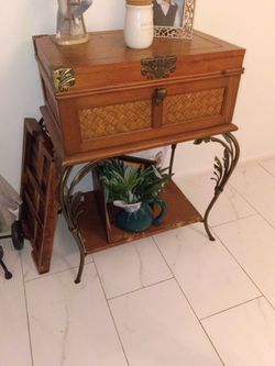 Wooden table chest