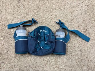 Fanny pack with water bottles