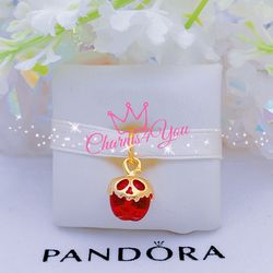 Adorable Charm 925 silver for Pandora moments bracelet.