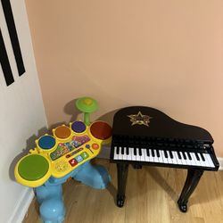 Piano & Drama Set