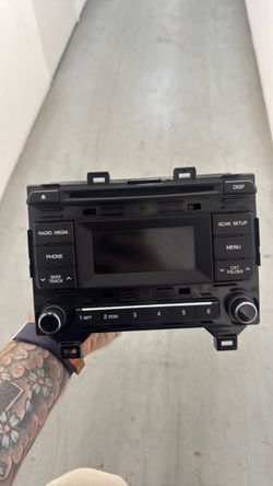 Hyundai CD Player