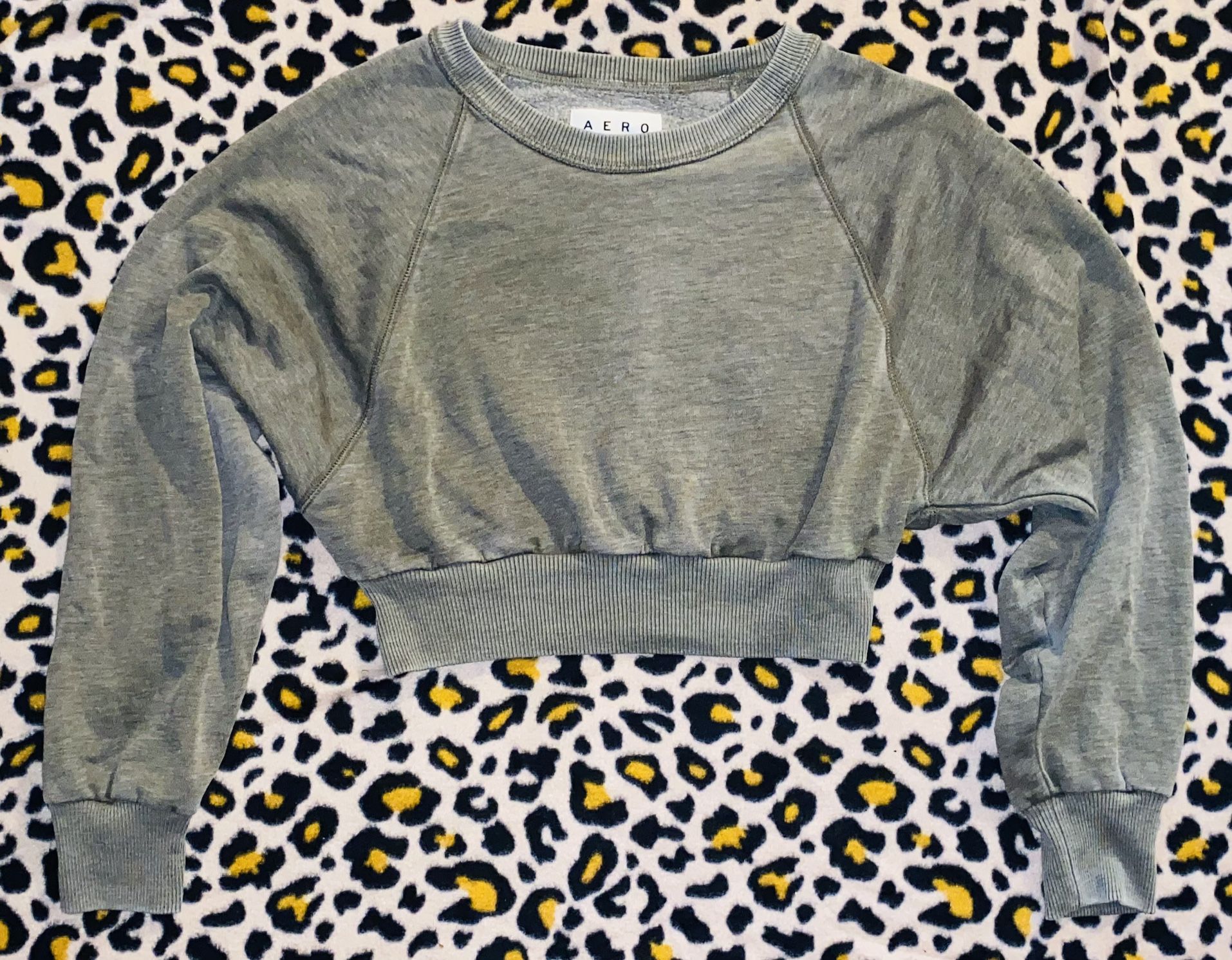 WOMENS🌻🌼AEROPOSTALE🌼🌻GREEN💚✨SIZE SMALL LONG SLEEVE SWEATER💚✨