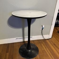Bar Height Table 4 Ft Wide 3 Ft Tall 
