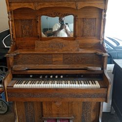 Two Antique Organs For Sale 300 For Both Or Best Offer
