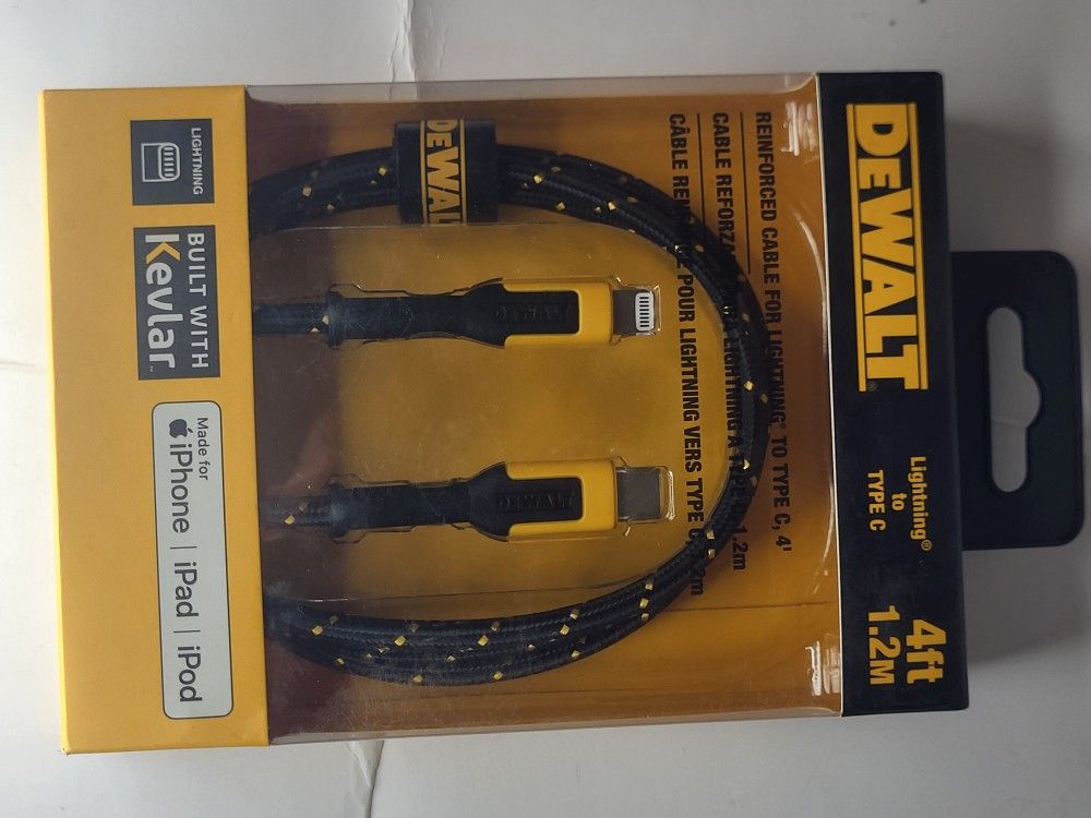 Dewalt 4' Phone Charger Lightnin To Type C Reinforced Braided Cable - Black