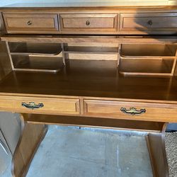Roll Top Maple Solid Wood Desk like new