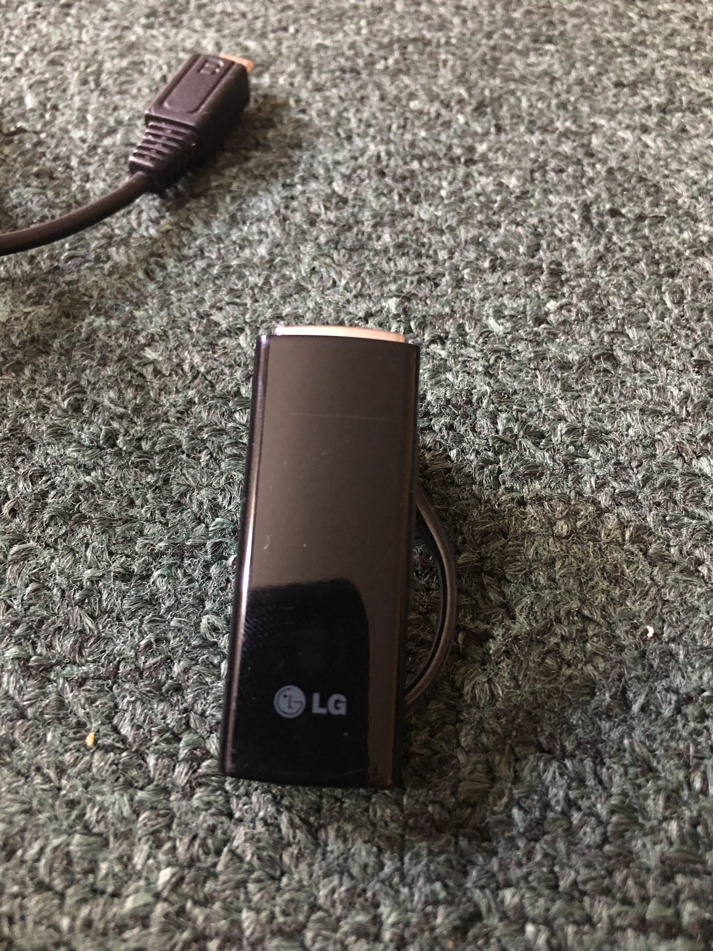 LG HBM-235 Bluetooth Headset