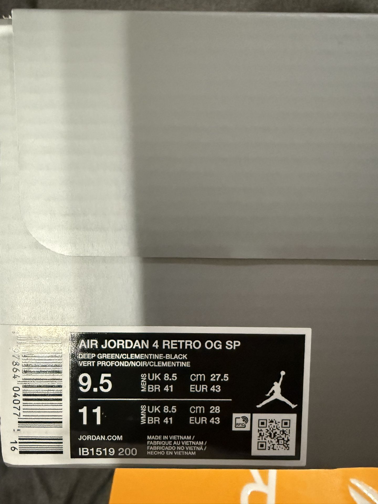 Undefeated X Air Jordan 4 Retro (deadstock)