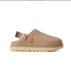 Ugg Golden star Clog Brand New Still In Box Size 6