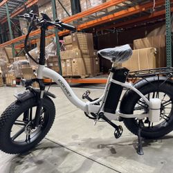 Folding electric bicycle