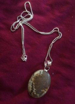 Silver chain with pendant