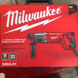 Milwaukee Rotary Hammer 