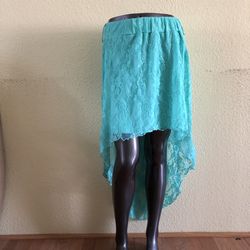 Women’s Rue 21 High Low Lace Skirt Size M