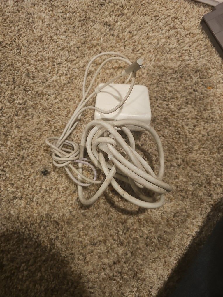 magnetic macbook power 