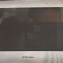 GE  Monogram  Microwave And Trim Kit