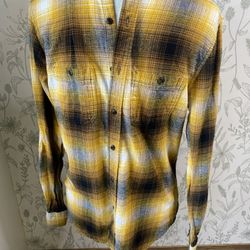 Aeropostale Men’s Small Yellow Light Weight Long Sleeve Flannel Shirt  