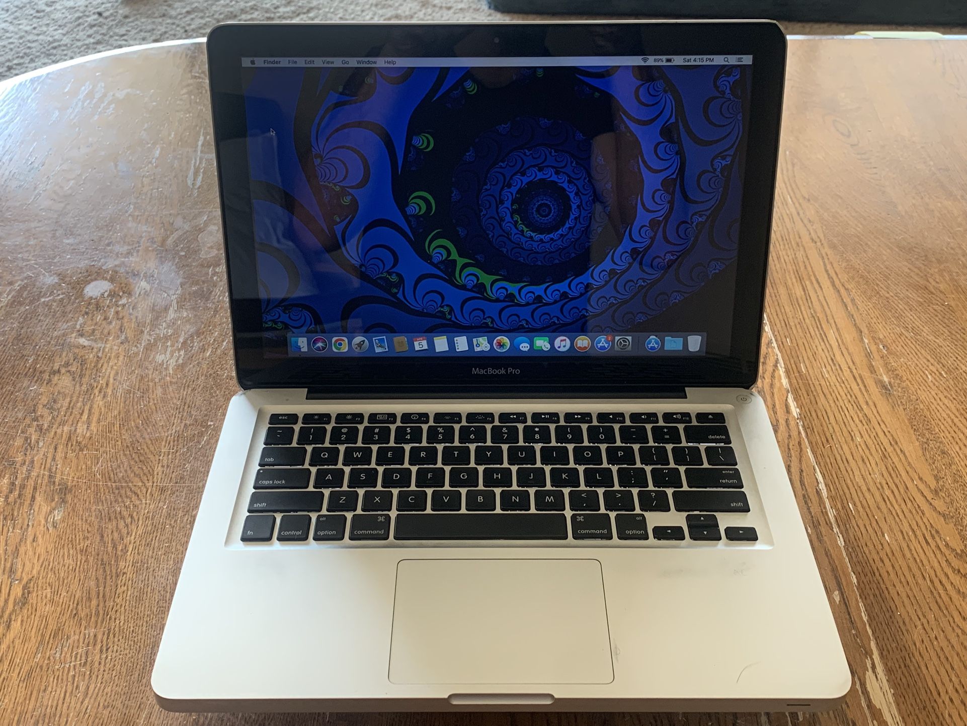 13” Unibody MacBook Pro 2.3i5 4r 120sd / 2011
