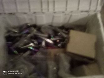 Lug nuts lots of them