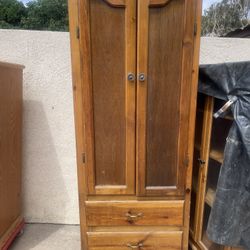 Shelf/Cabinet With Drawers 