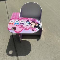 Minnie Mouse Desk