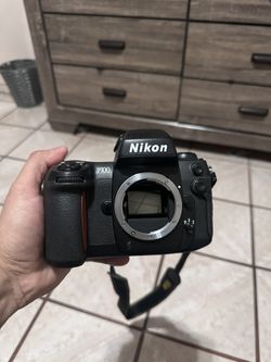 Nikon F100 Body Only