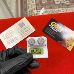 925 Silver With 2CT Moissanite Diamond Earring 