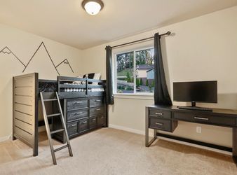 Loft/bunkbed &ladder w/attached dresser underneath.  Desk Included Too