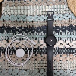 Google Pixel Watch With Charger
