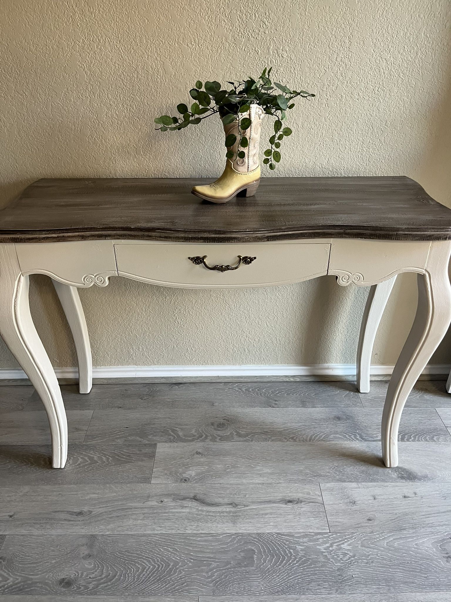 Blonde Farmhouse Sofa Table