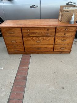 Dresser