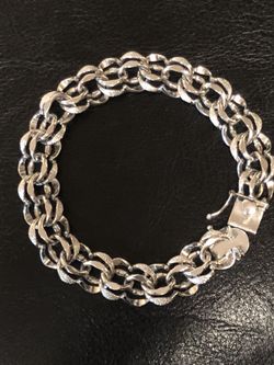 Double Link Bracelet Silver 24.9G 8” $150