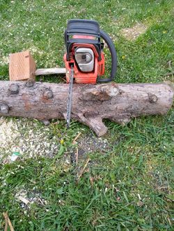 Chainsaw good condition.