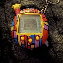 Tamagotchi Connection V4.5 Stained Glass Design 2004 Tested and New Battery