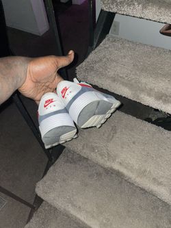 Air Max   SIZE 11