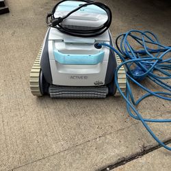 Dolphin Active 10 Robotic Pool Sweeper