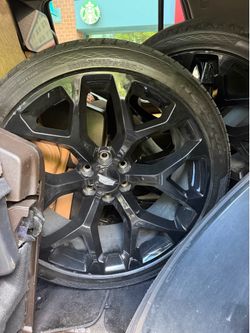 24in 6 lugs fit Gloss Black barley used RIMS & Tires