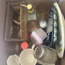 📦 BOX OF MISC. GLASSWARE & KITCHEN ITEMS – $10 TAKES ALL!
