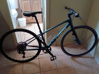 Trek fx4