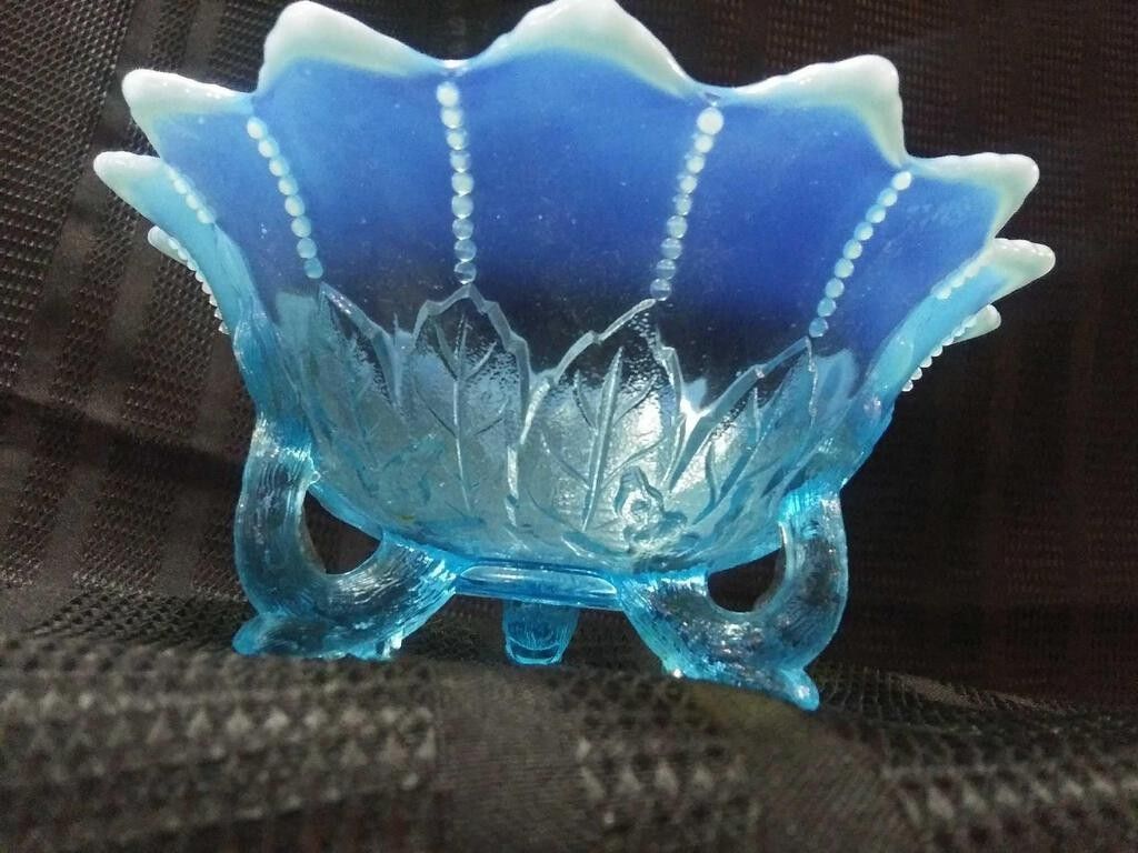 Glass Blue Opalescent 