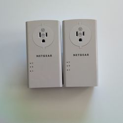 Netgear Powrline 2000 + Extra outlet 