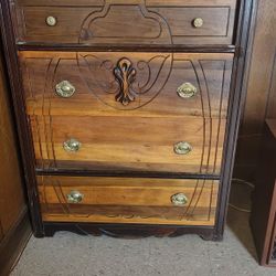 1920s Stand Up Dresser