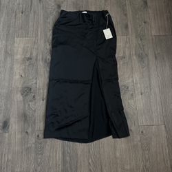 Women’s Black Open Slit Silk Skirt 