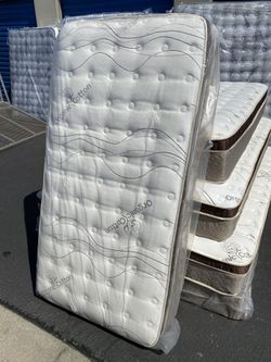 Twin Organic Cloud Edition Europillow Top 12inch Matres!!